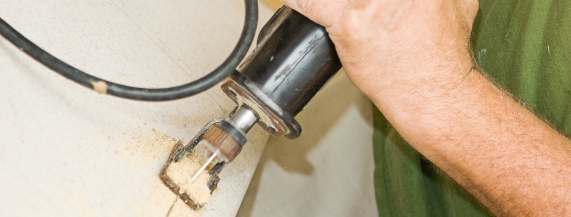 Reciprocating Saw on Laminate.jpg